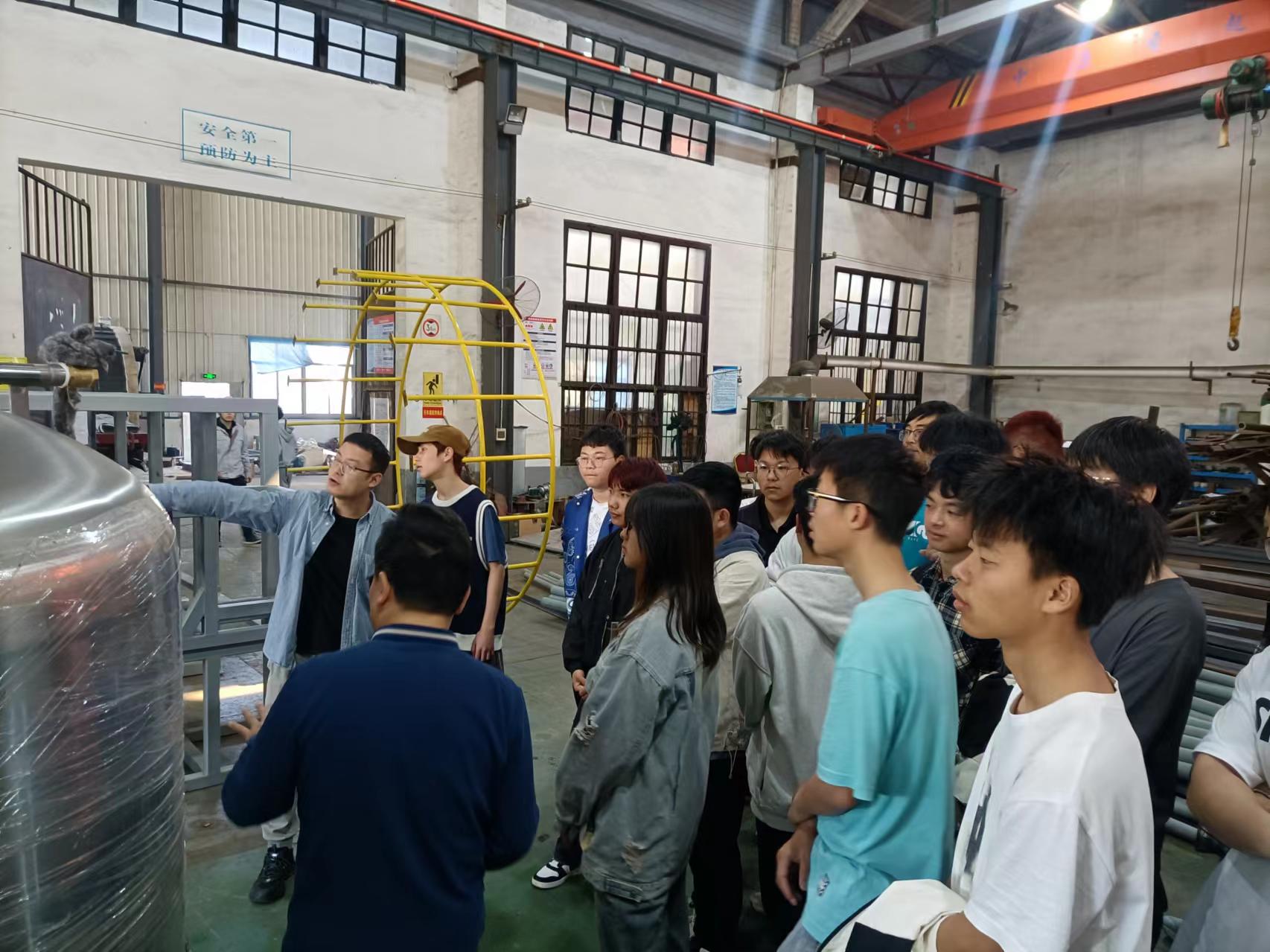 湖南工程学院近200名学生来乐动手机网页版登录入口-乐动（中国）官网
认知实习
